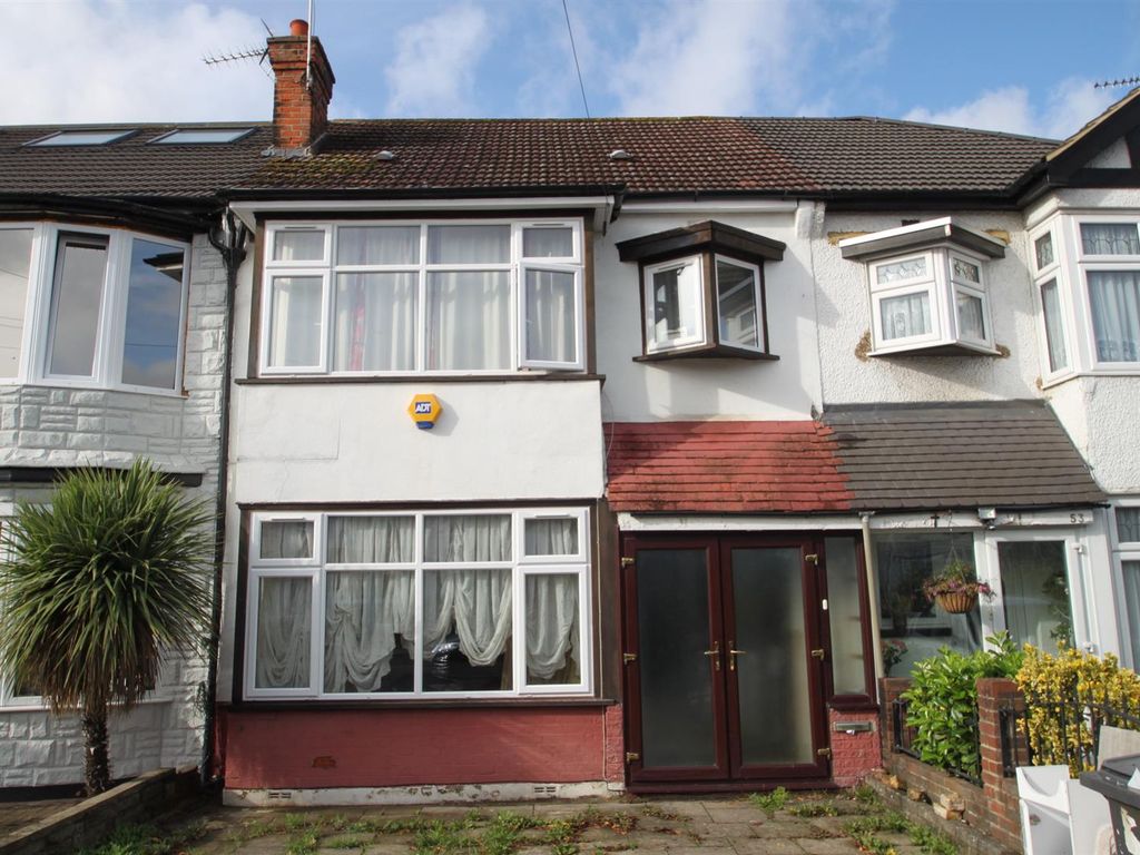 Ainslie Wood Gardens, London E4