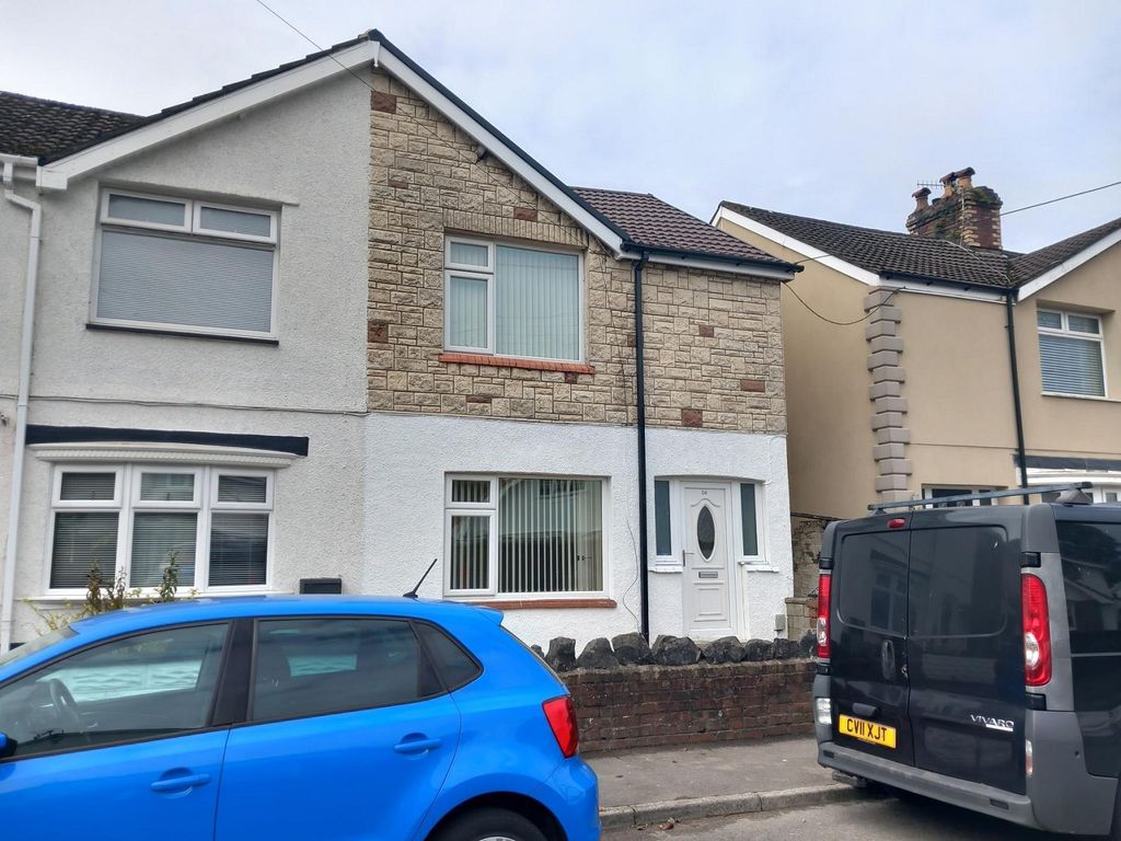 3 bed property to rent in Primrose Road, Neath, Neath Port Talbot. SA11