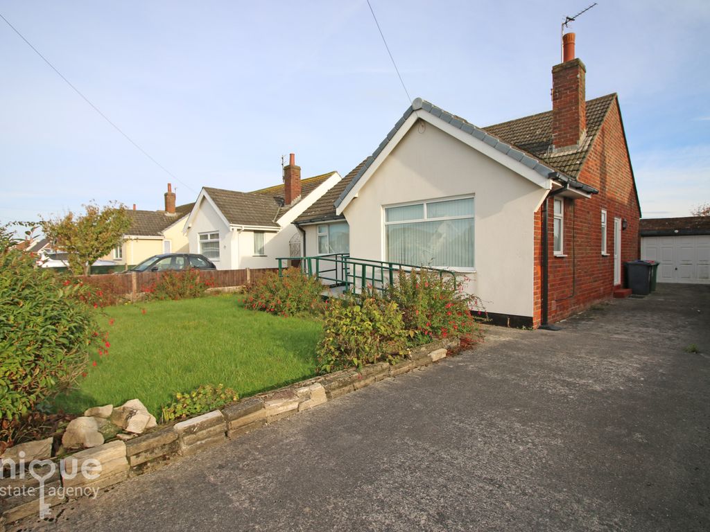 2 bed bungalow for sale in The Strand, Fleetwood FY7, £215,000 Zoopla