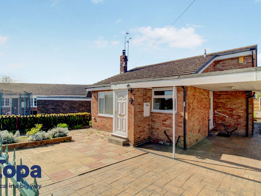 3 bed detached bungalow for sale in Marsh Lea Grove, Hemsworth