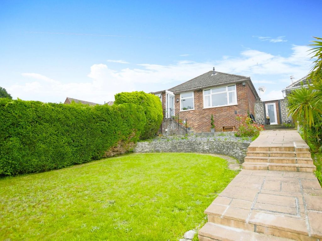 3 bed detached bungalow for sale in Springford Crescent, Southampton