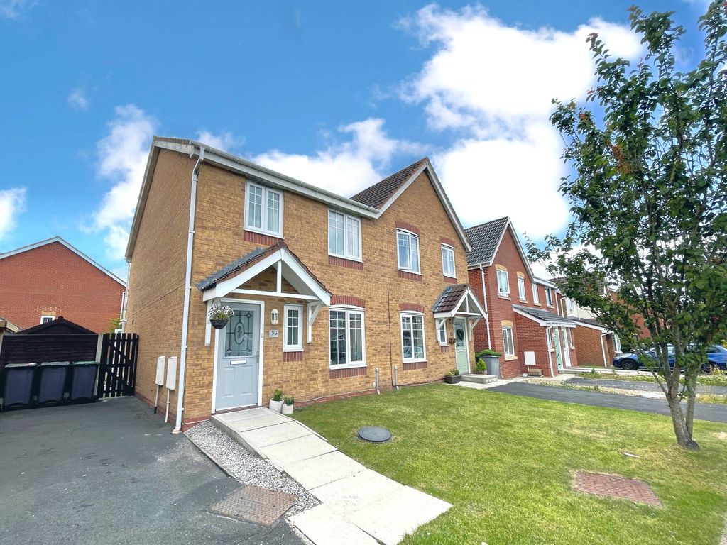 3 bed semidetached house for sale in Tennyson Drive, Bispham FY2 Zoopla
