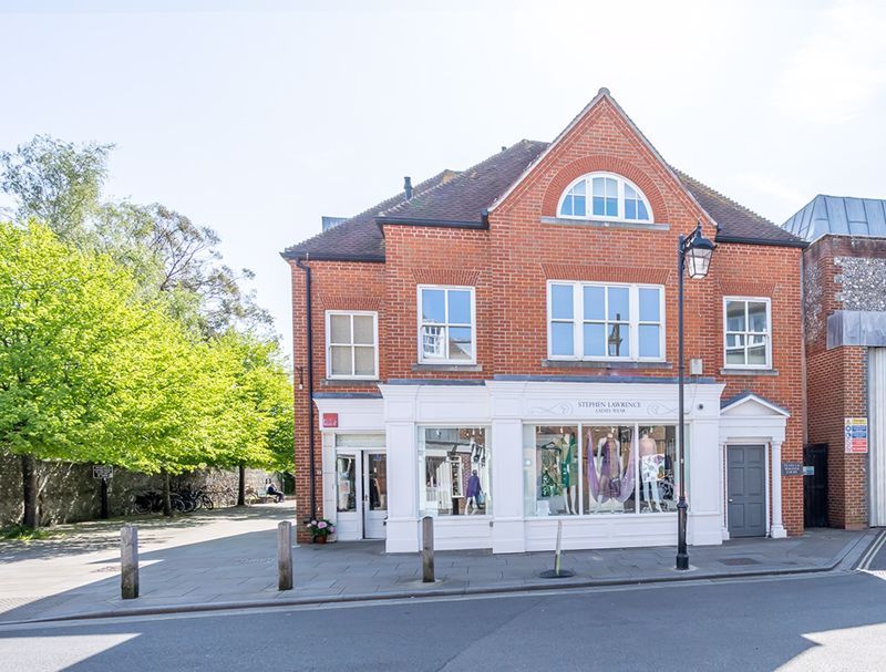 1 bed flat for sale in St. Martins Street, Chichester PO19, £161,000