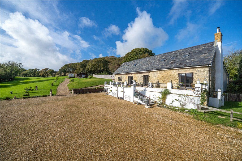 3 bed barn conversion for sale in Newport Road, Godshill, Ventnor PO38