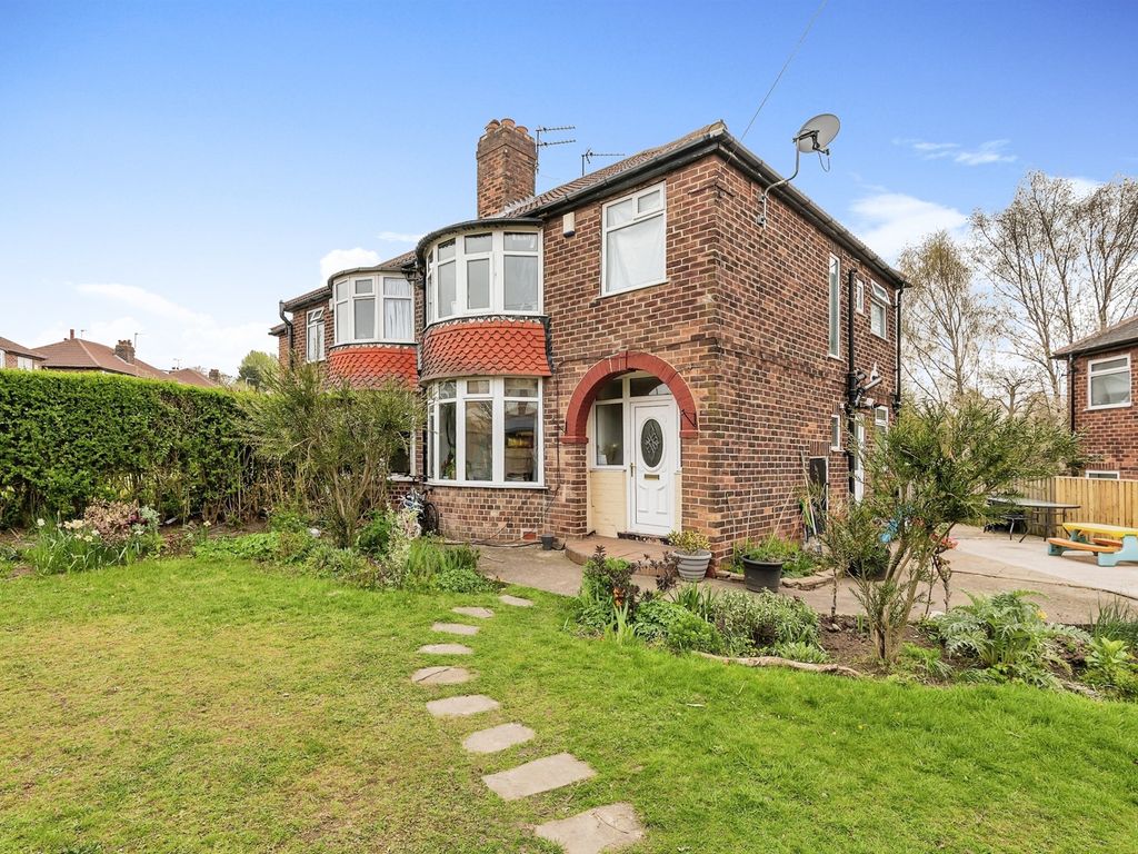 3 bed semidetached house for sale in Spen Lane, West Park, Leeds LS16