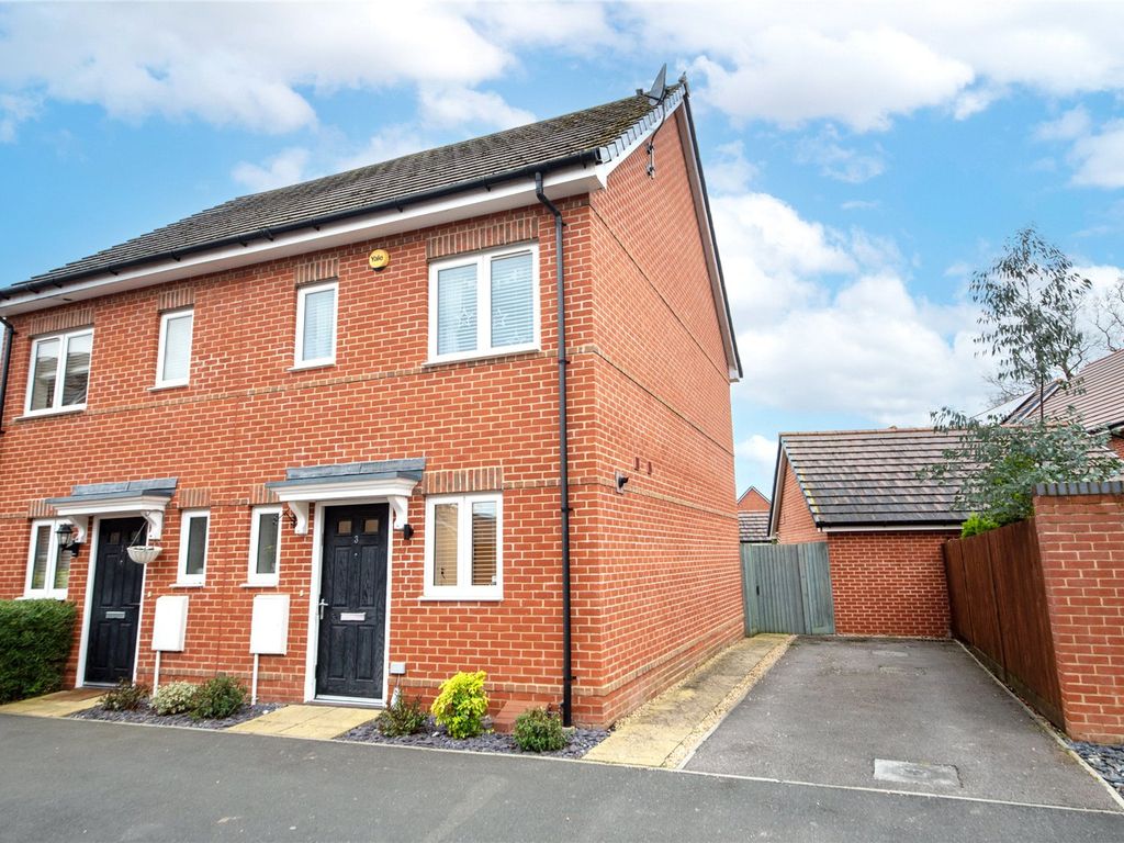2 bed semidetached house for sale in Marlow Place, Spencers Wood RG7