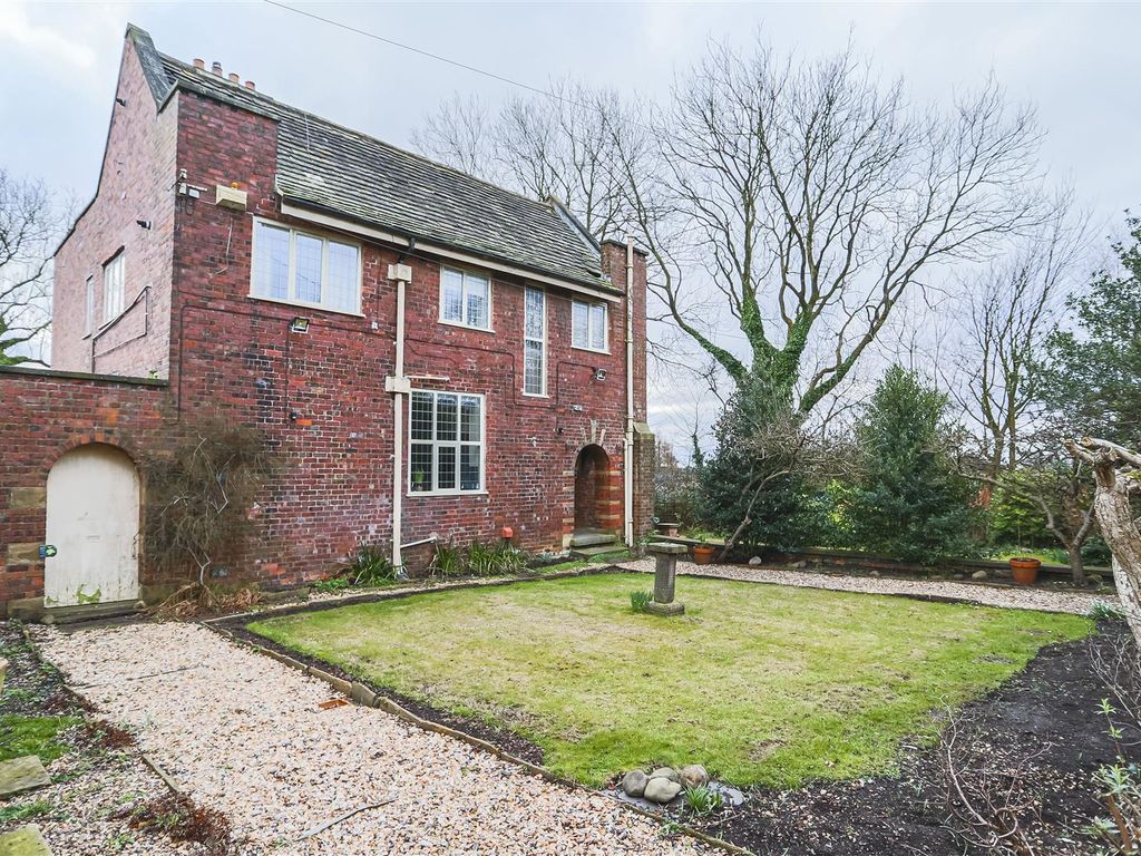 4 bed property for sale in Manchester Road, Heywood OL10 Zoopla