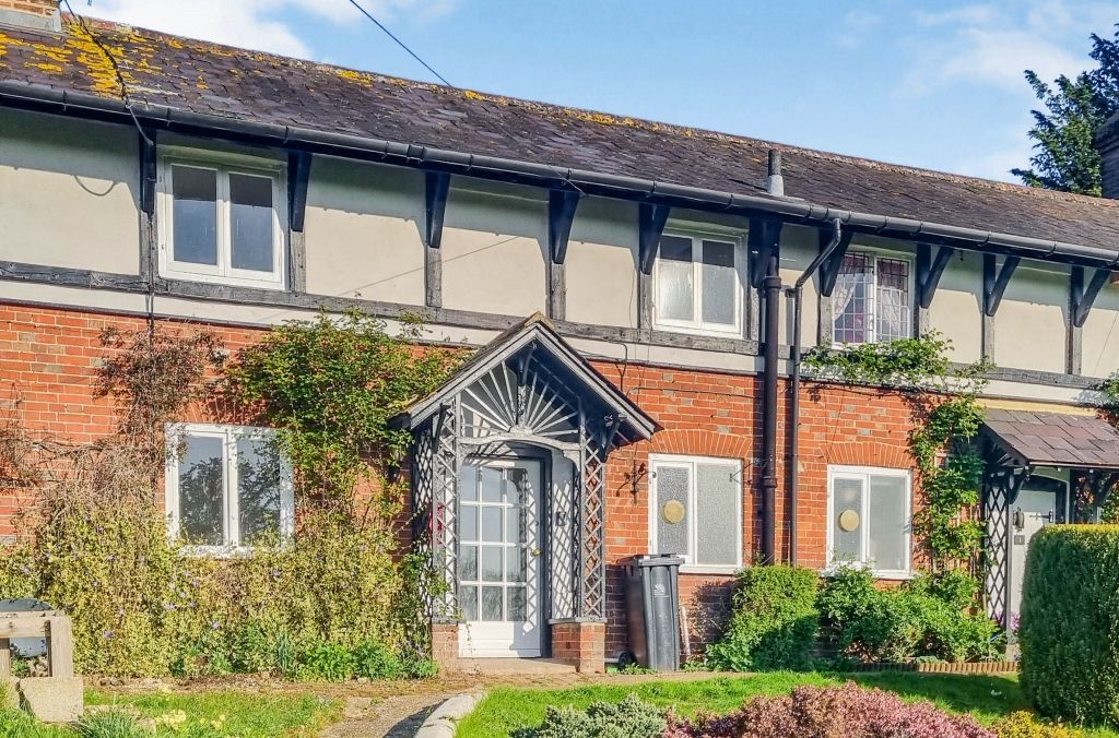 2 bed terraced house to rent in Mount Pleasant, Witchampton, Wimborne