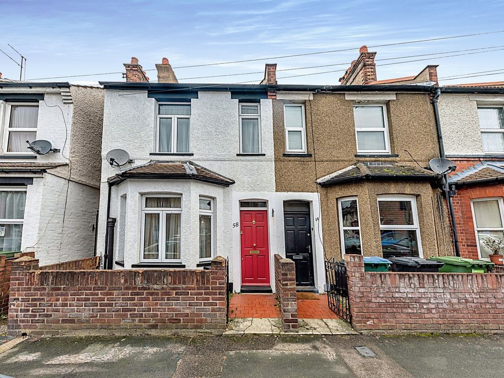 3 bed property to rent in Benskin Road, Watford WD18, £2,300 pcm Zoopla