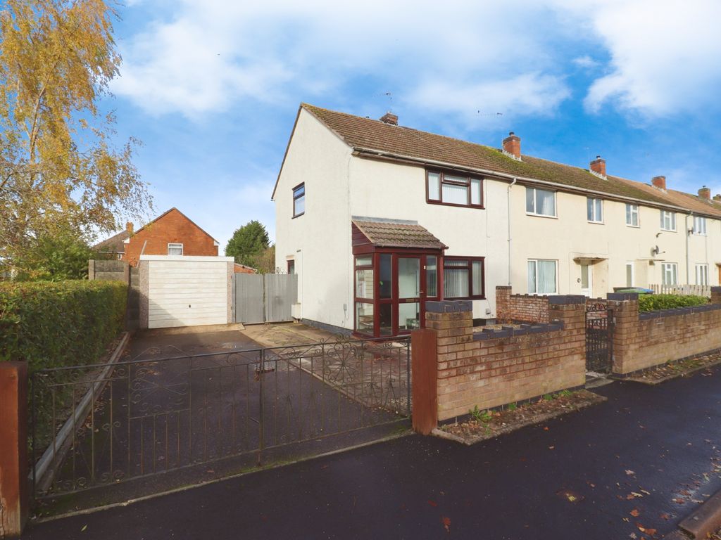 2 bed end terrace house for sale in Rosewood Avenue, Rugby CV22, £