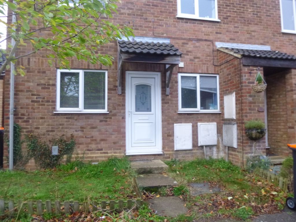 1 bed to rent in Greenlands, Leighton Buzzard LU7, £900 pcm