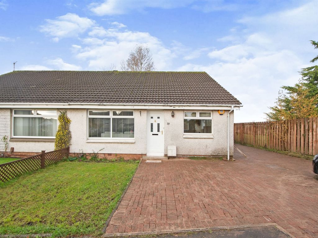3 bed semidetached bungalow for sale in Invergarry Place, Thornliebank