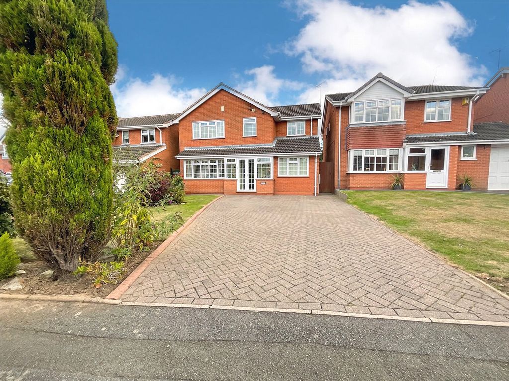 4 bed detached house for sale in Teign, Hockley, Tamworth