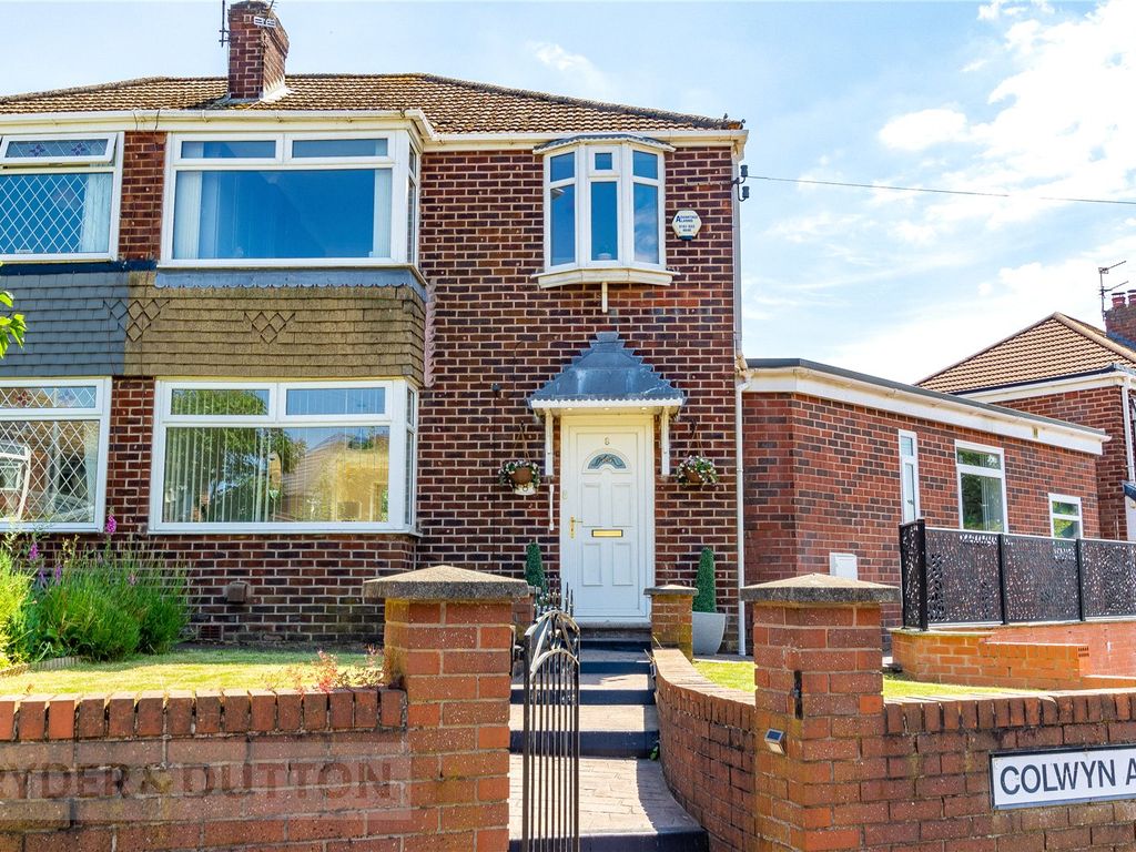 3 bed semidetached house for sale in Colwyn Avenue, Alkrington, Middleton, Manchester M24 Zoopla