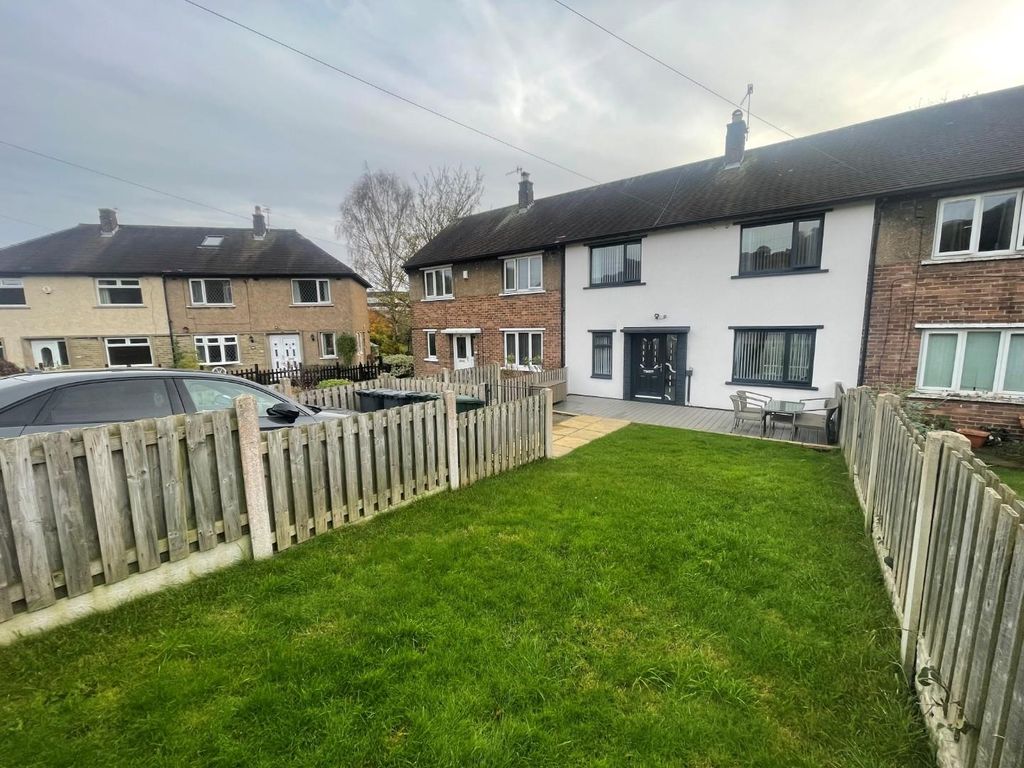 3 bed property for sale in Coach Road, Shipley, West Yorkshire BD17, £