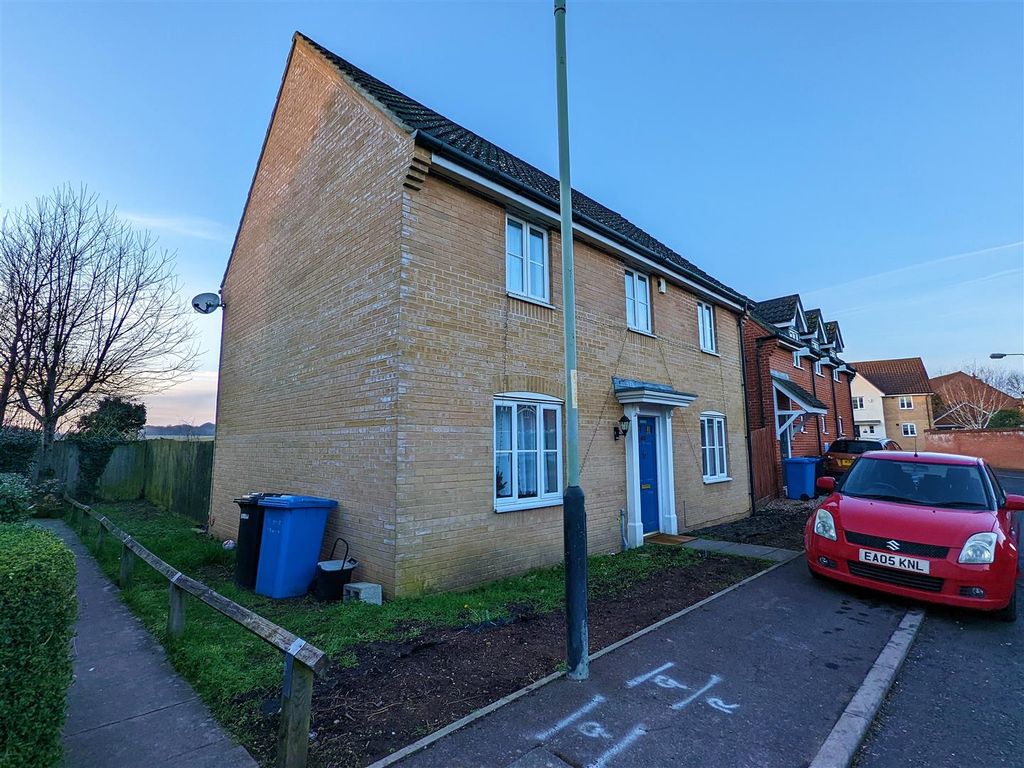 4 bed detached house for sale in Weatherby Road, Norwich NR5 Zoopla