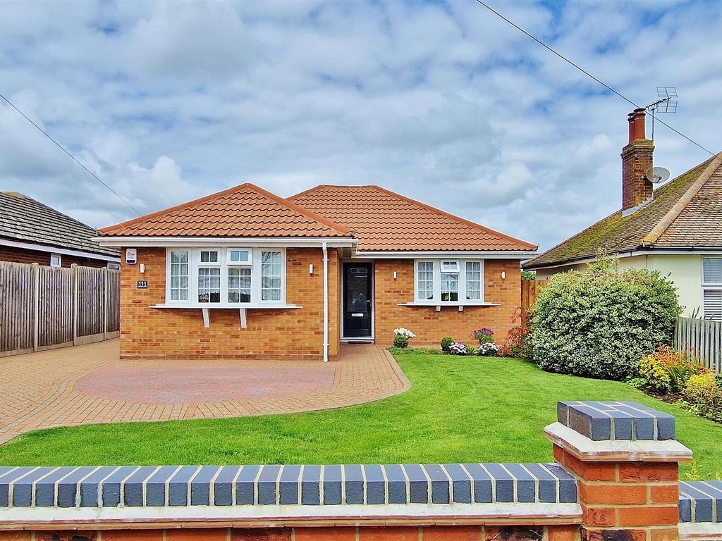 3-bed-detached-bungalow-for-sale-in-walton-road-frinton-on-sea-co13