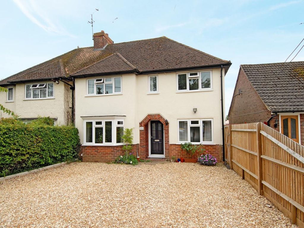 Studio to rent in Langley Common Road, Barkham, Wokingham RG40 Zoopla