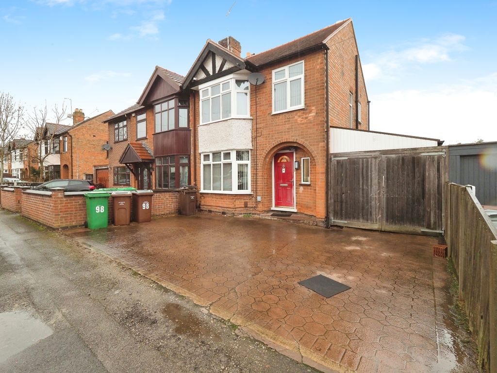 3 bed semidetached house for sale in Charlbury Road, Wollaton