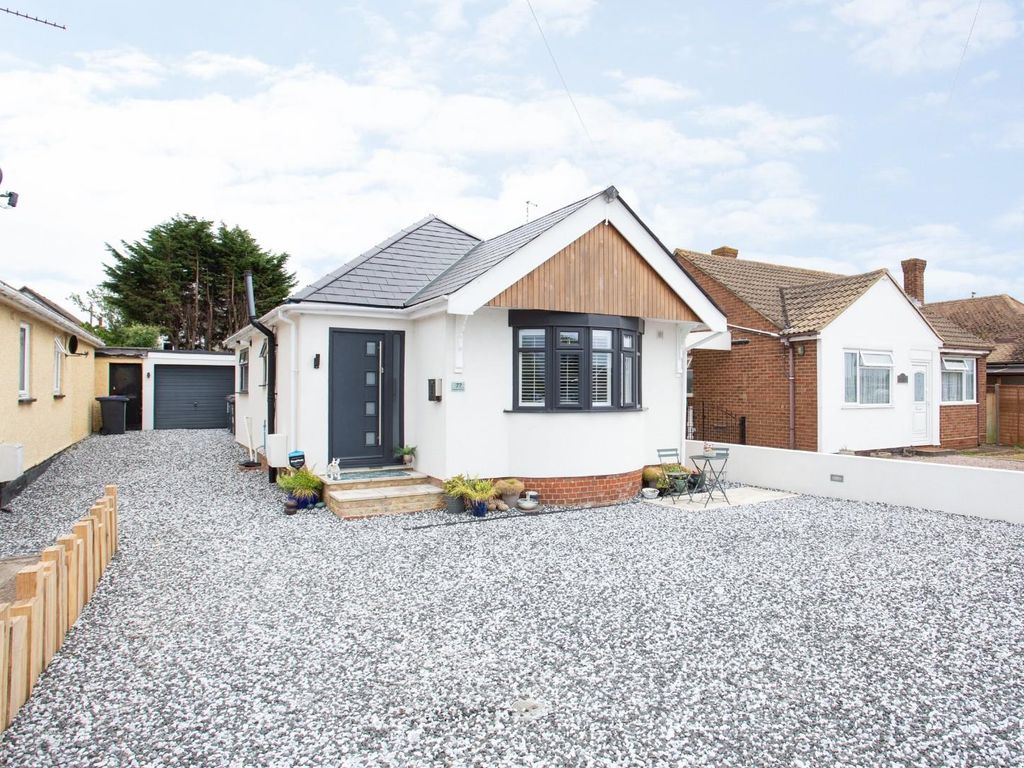 2 bed detached bungalow for sale in Hampton Pier Avenue, Herne Bay CT6