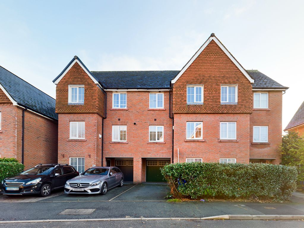 4 bed town house for sale in Chaise Meadow, Lymm WA13 Zoopla