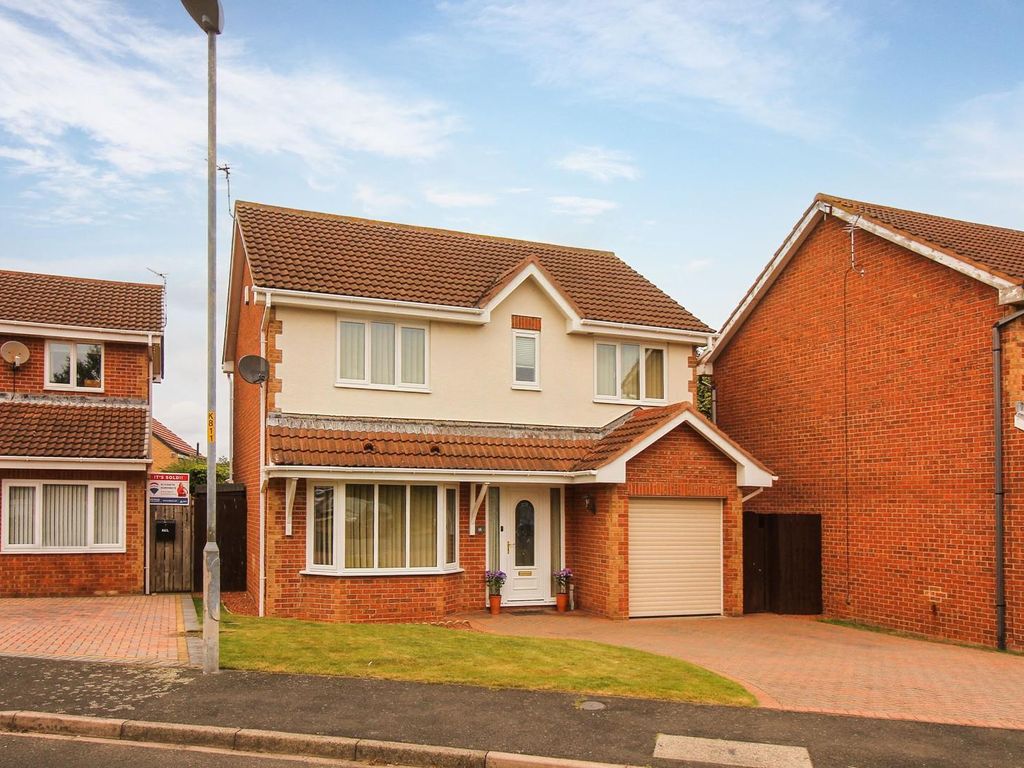 4 bed detached house for sale in Scoular Drive, North Seaton, Ashington