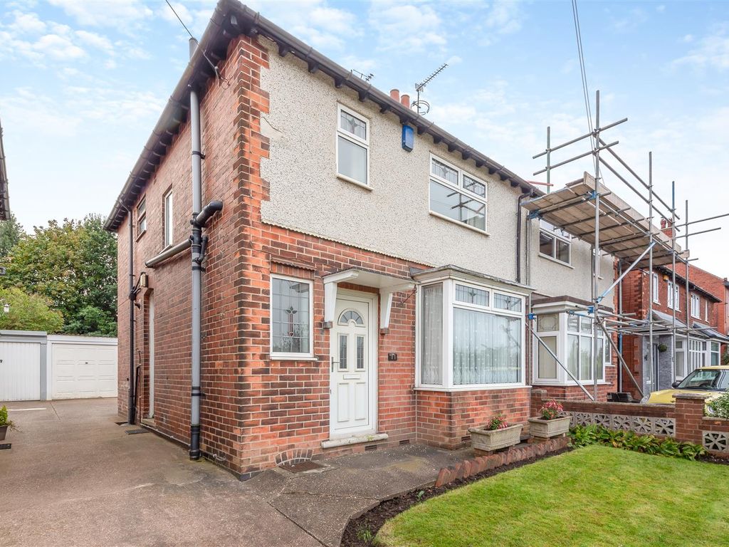 3 bed semidetached house for sale in Forest Road, Mansfield NG18, £