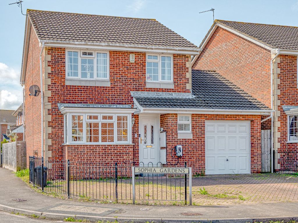 3 bed detached house for sale in Sophia Gardens, WestonSuperMare BS22