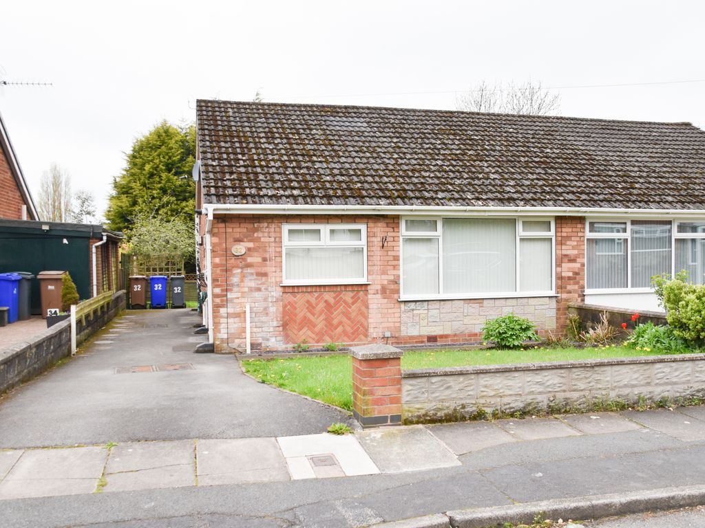 2 bed semidetached bungalow to rent in Westsprink Crescent