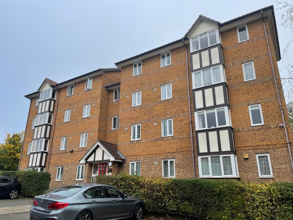Flat 14, Rothesay Court, Cumberland Place, Catford, London SE6  