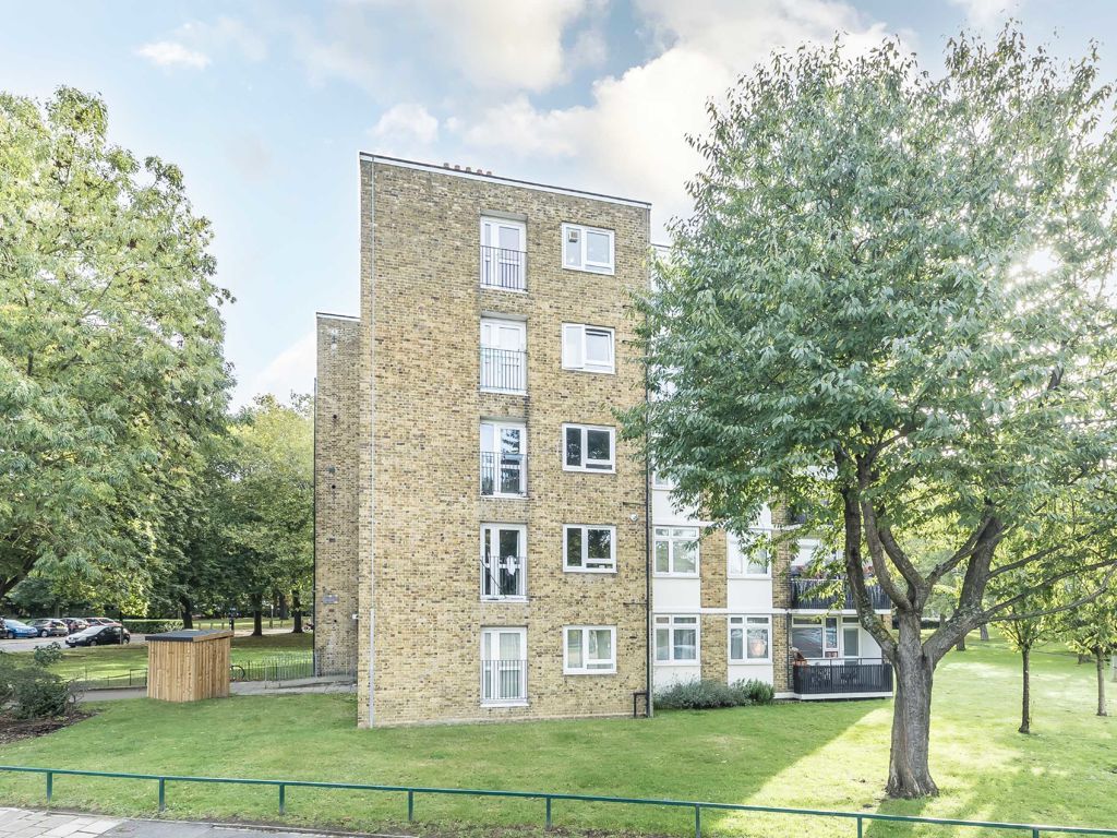 2 bed flat for sale in Deeside Road, London SW17, £325,000 Zoopla