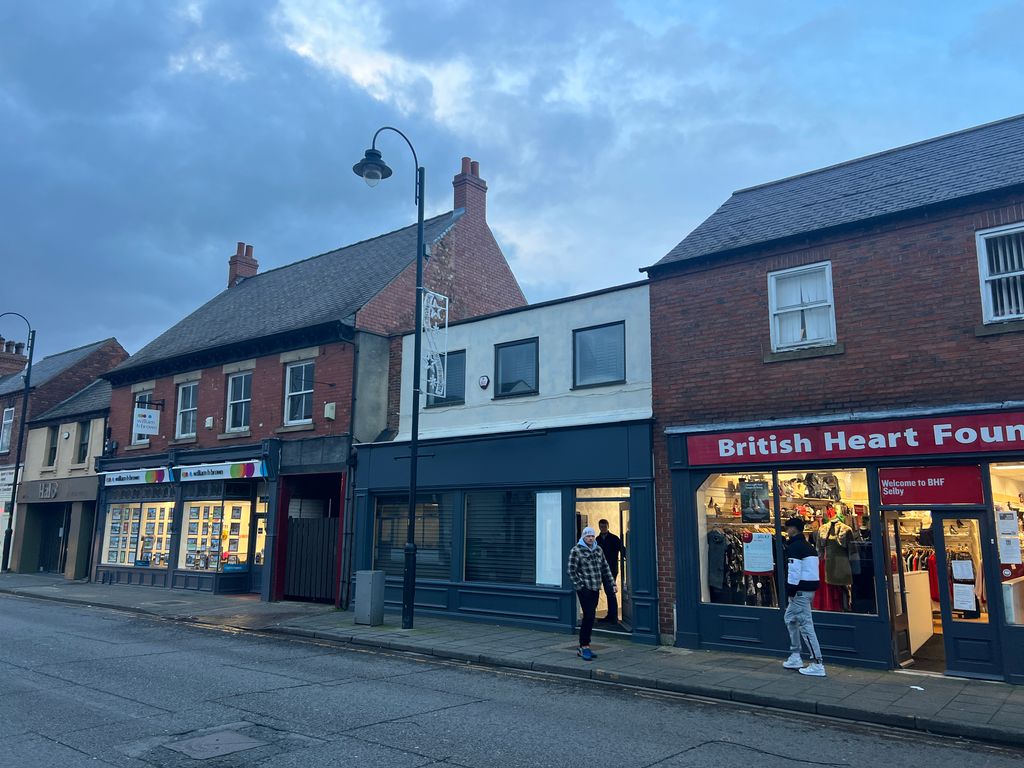 Retail premises to let in Gowthorpe, Selby YO8, £28,000 pa Zoopla