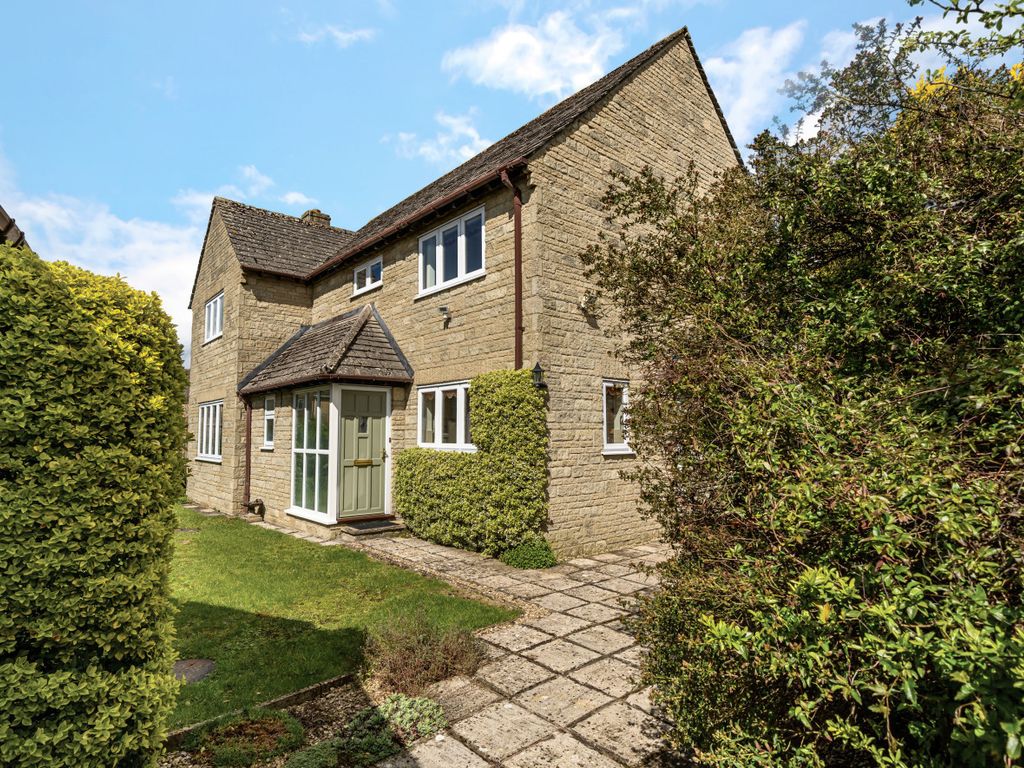 4 bed detached house for sale in Courtbrook, Fairford GL7 Zoopla