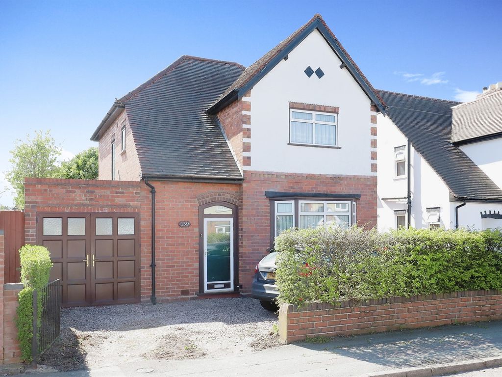 3 bed detached house for sale in Victoria Road, Wednesfield