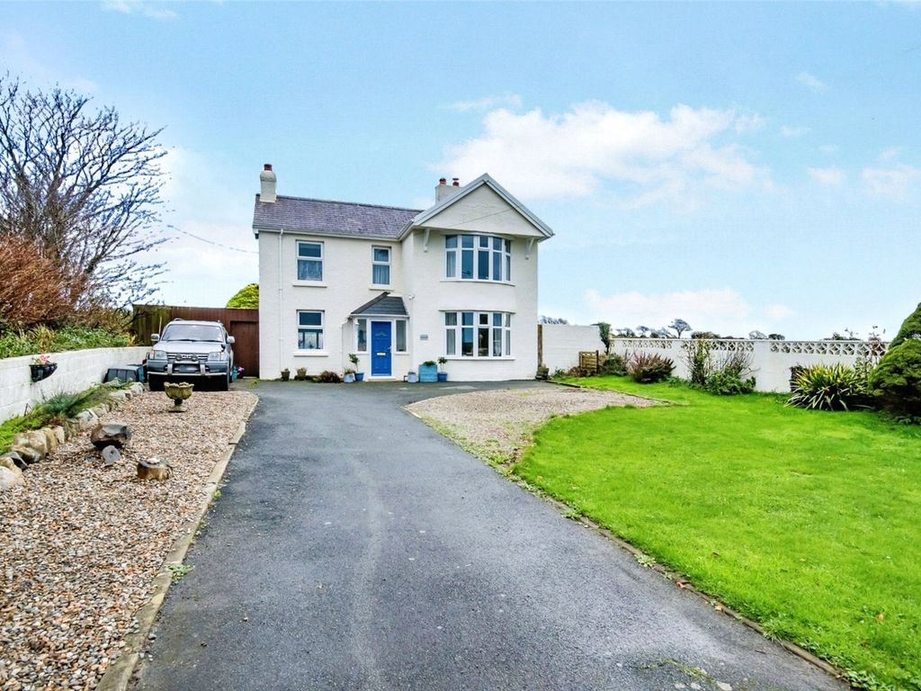 3 bed detached house for sale in Dwrbach, Fishguard, Pembrokeshire SA65