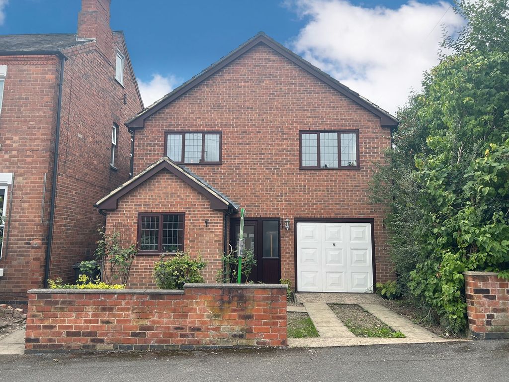 4 bed detached house for sale in Bright Street, Ilkeston DE7, £250,000