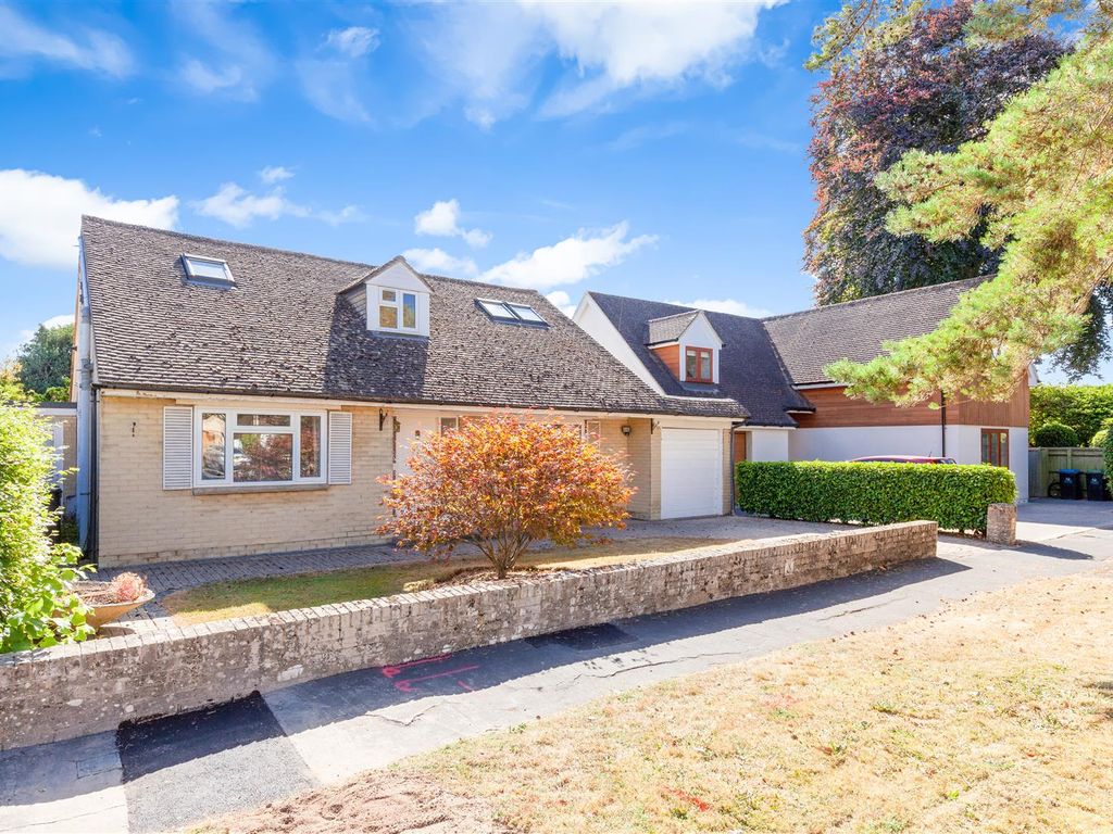 4 bed detached house for sale in Cadogan Park, Woodstock OX20 Zoopla
