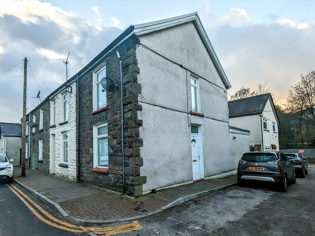 2 bed end terrace house to rent in Trealaw Road, Trealaw, Tonypandy