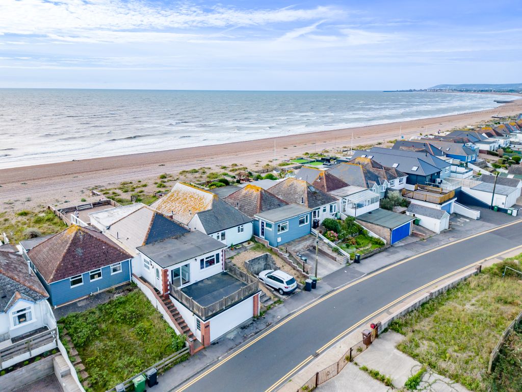 2 bed detached bungalow for sale in Coast Road, Pevensey Bay BN24, £