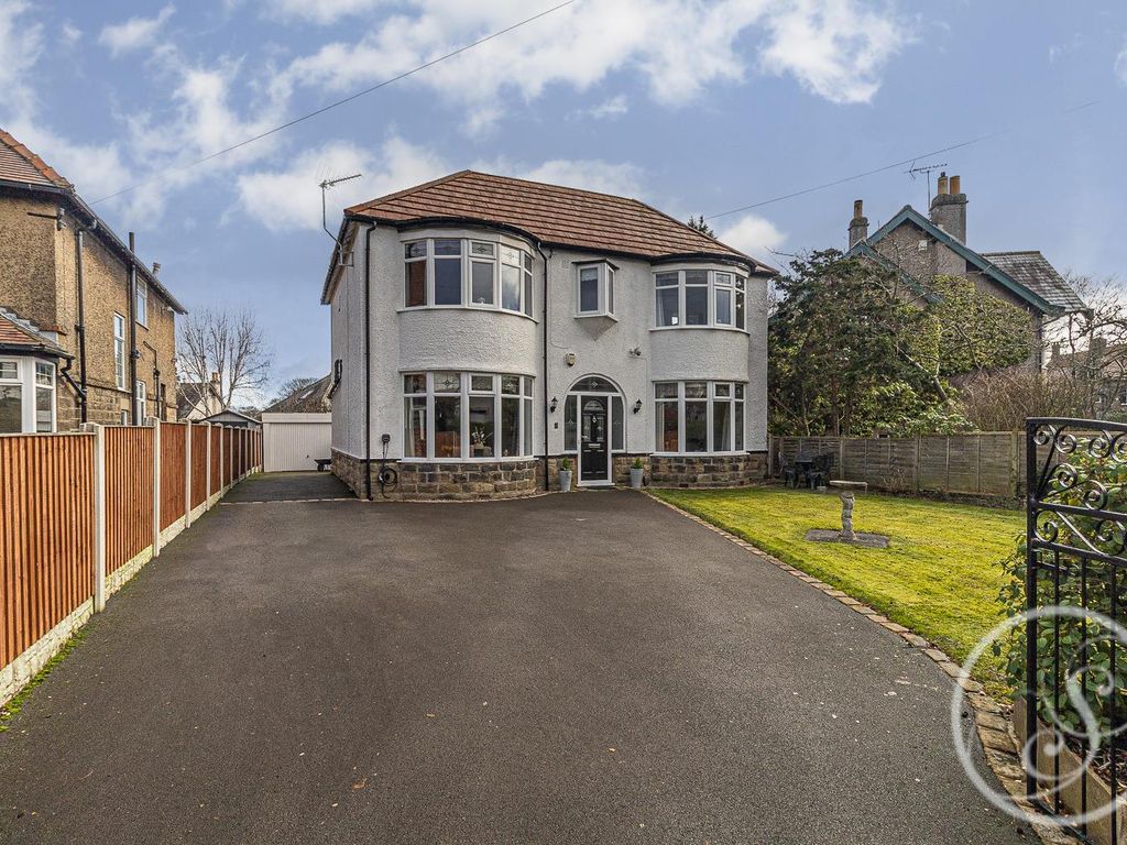 4 bed detached house for sale in West Park Road, Roundhay, Leeds LS8