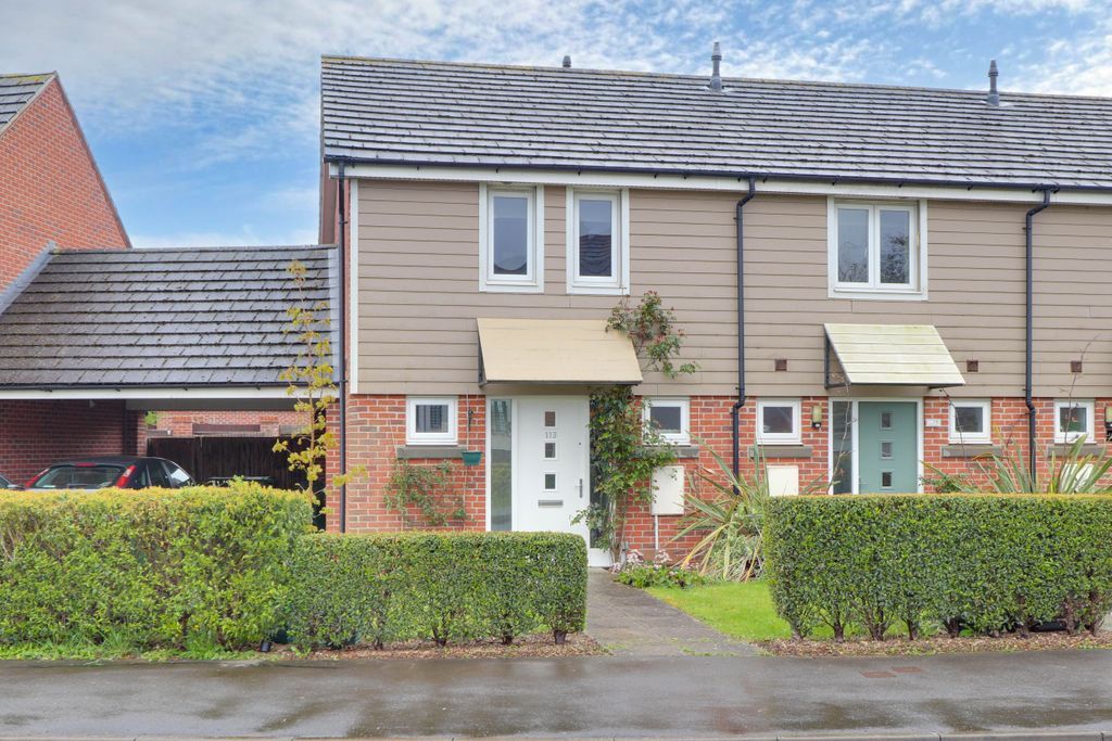 3 bed end terrace house for sale in Appleton Drive, Basingstoke RG24