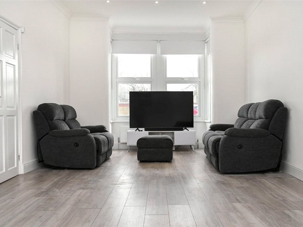 3 bed terraced house for sale in Grove Green Road, London E11 Zoopla