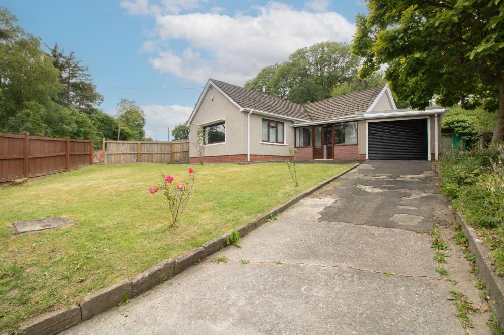 2 bed detached bungalow for sale in Heol Fargoed, Gilfach, Bargoed CF81