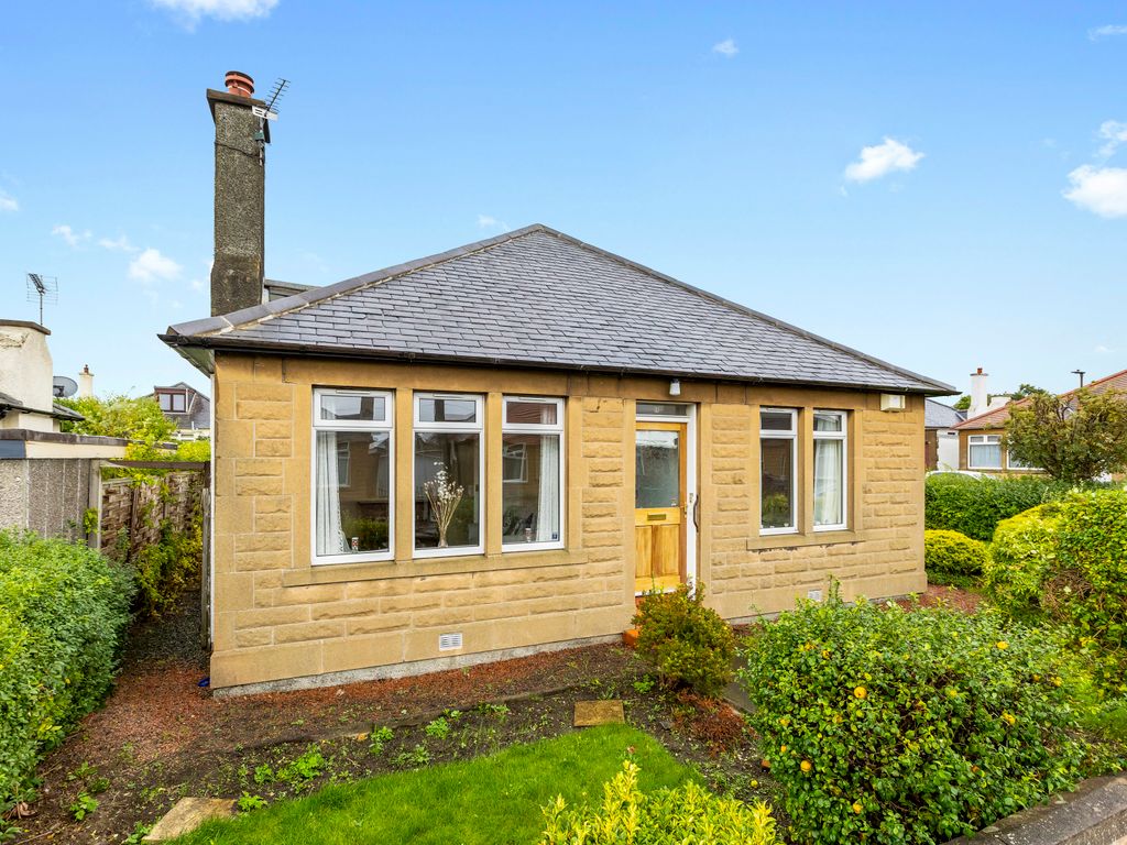 3 bed detached bungalow for sale in 16 Southfield Square, Duddingston