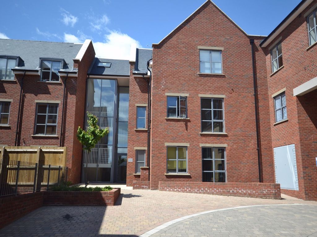 1 bed flat for sale in Coopers Yard, Hitchin SG5 Zoopla