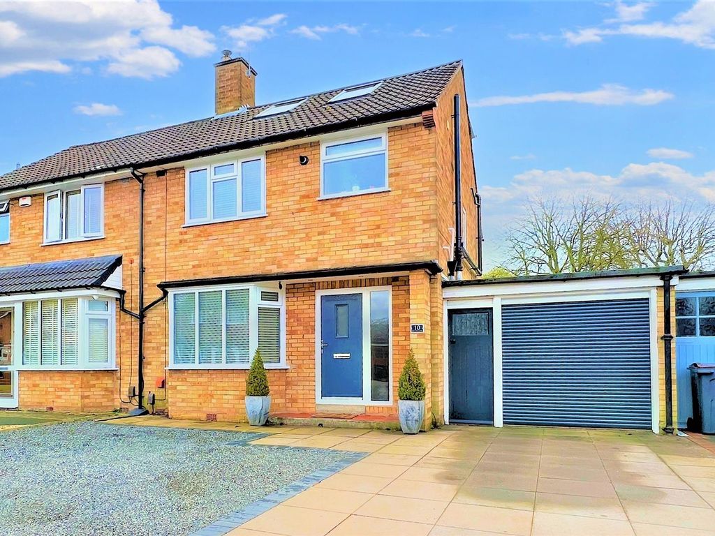4 bed semidetached house for sale in Redmead Close, Kings Norton