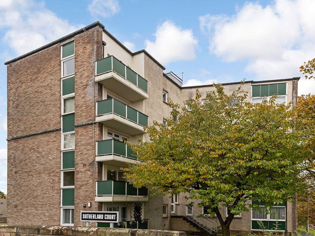 2 bed flat for sale in Bruce Road, Glasgow G41, £140,000 Zoopla