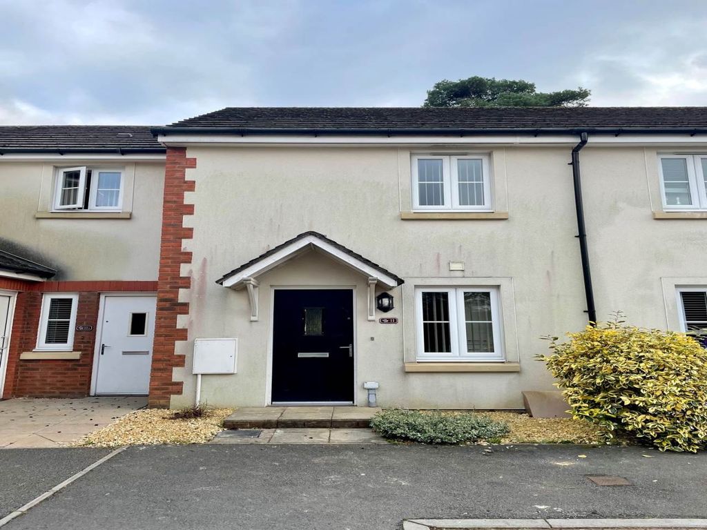 2 bed property to rent in Park Lane, Oakdale, Blackwood NP12, £800 pcm