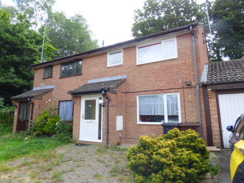 3 bed semidetached house to rent in Thirlstane Firs, Chandler's Ford, Eastleigh SO53 Zoopla