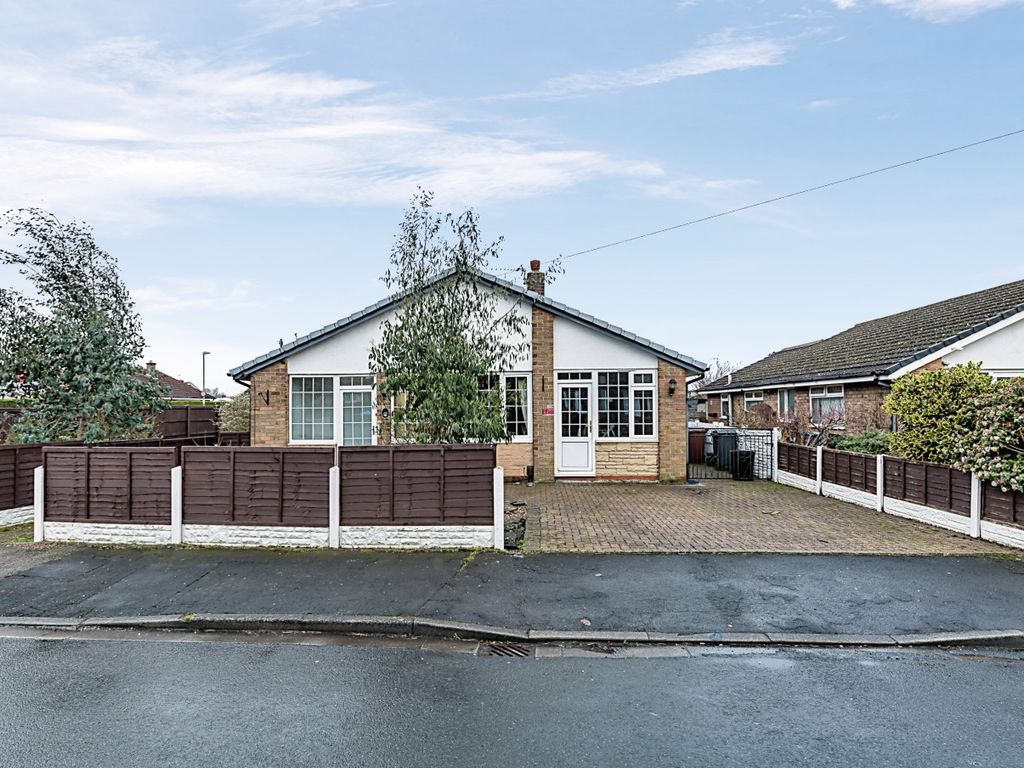 3 bed bungalow for sale in Poplar Avenue, Bamber Bridge, Preston PR5